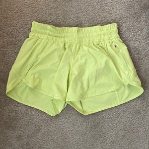 Lululemon Tracker Low-Rise Shorts 4”